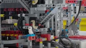 澳洲小哥真人mc第十六期 制造織布機(jī)編織樹(shù)皮纖維